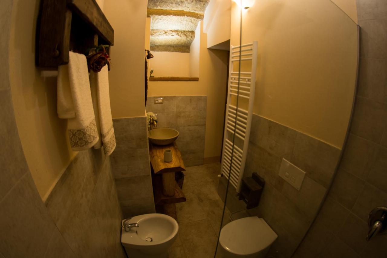 Antica Casa Del Glicine Daire Poggibonsi Dış mekan fotoğraf