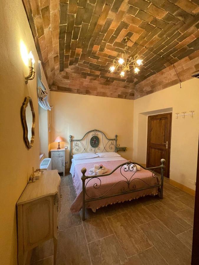 Antica Casa Del Glicine Daire Poggibonsi Dış mekan fotoğraf